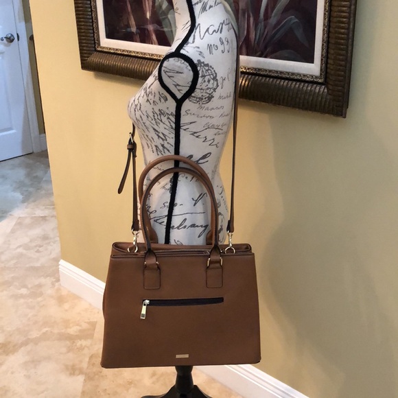 Aldo Handbags - Aldo Camel Handbag W/ adjustable strap